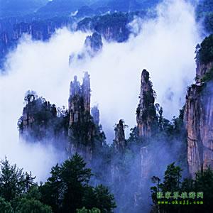 武漢往返：張家界、鳳凰古城、韶山六日游，每周一、周四發(fā)團